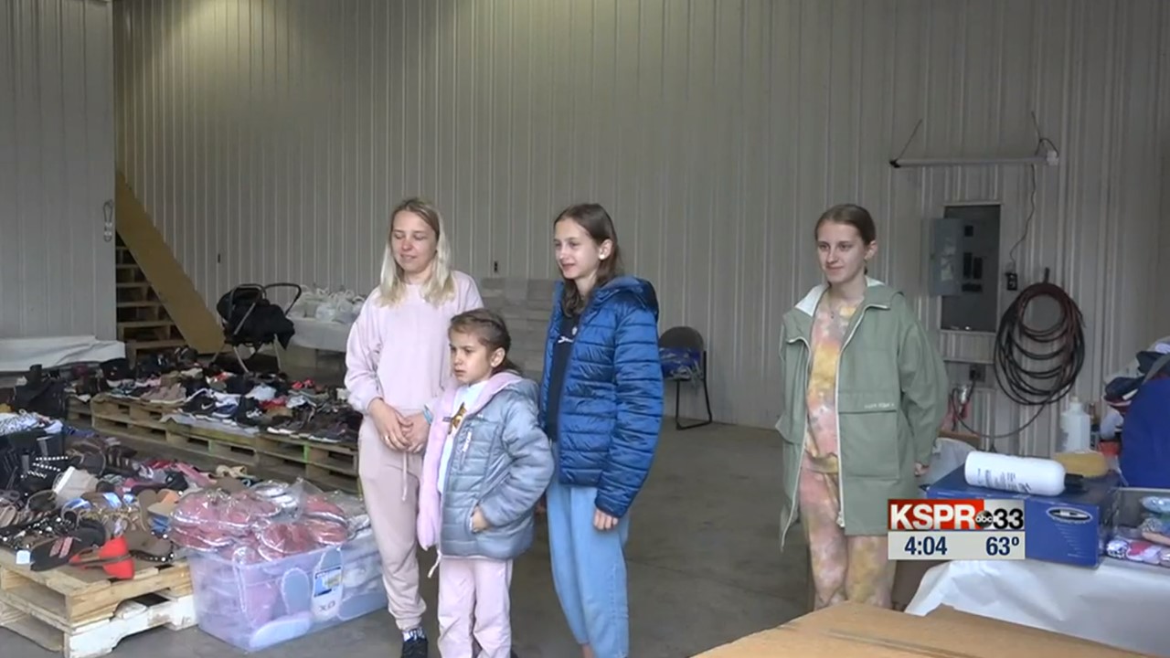 Volunteers open donation center for Ukrainian refugees in Rogersville
